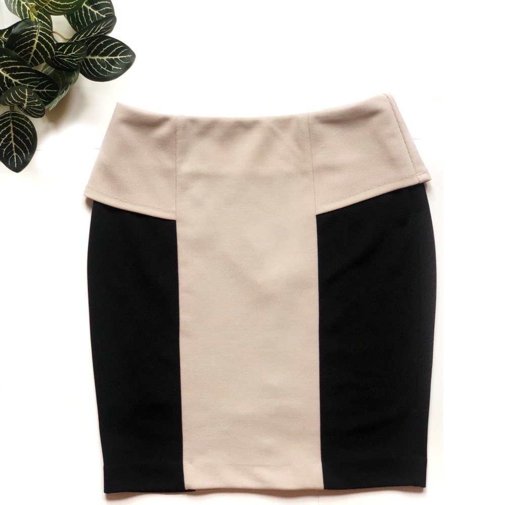 Greylin Angelina Ivory/Black Peplum Skirt - XS
